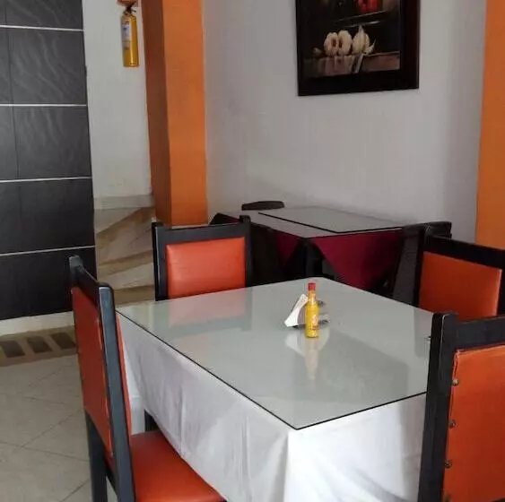 Hotelli Mary Plaza