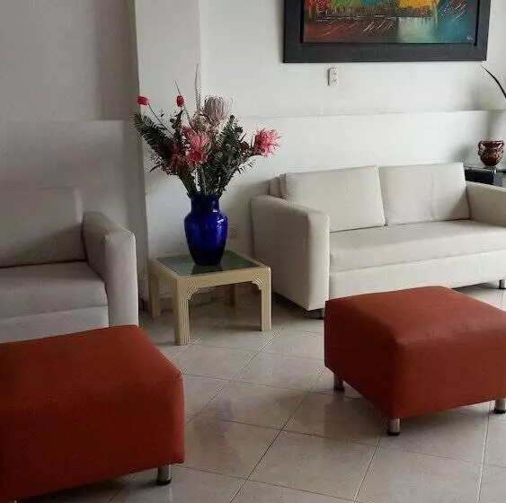 Hotelli Mary Plaza