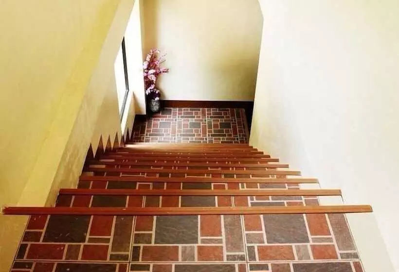 Hotelli Mati Budget Inn