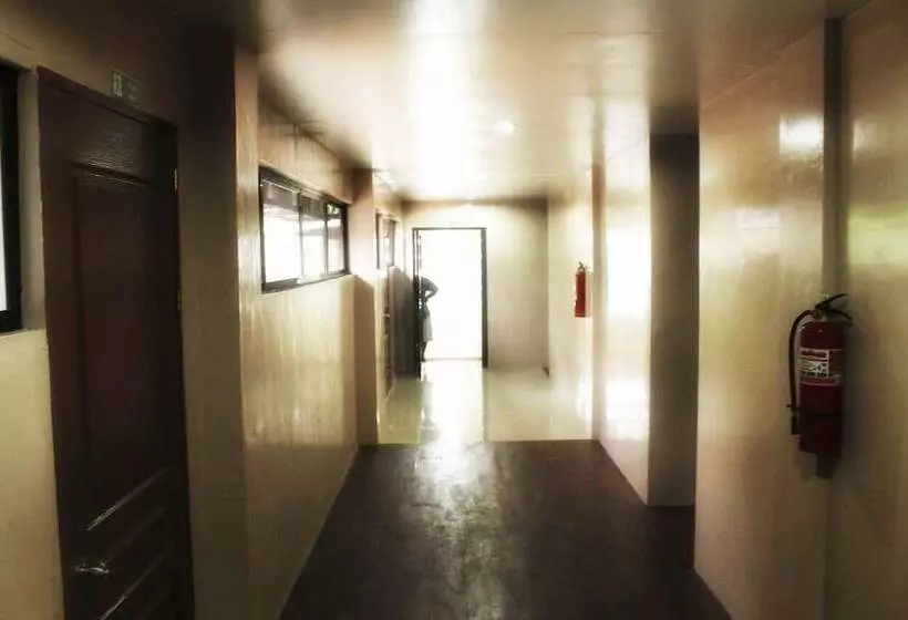 Hotelli Mati Budget Inn