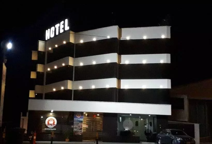 Hotelli Paradise