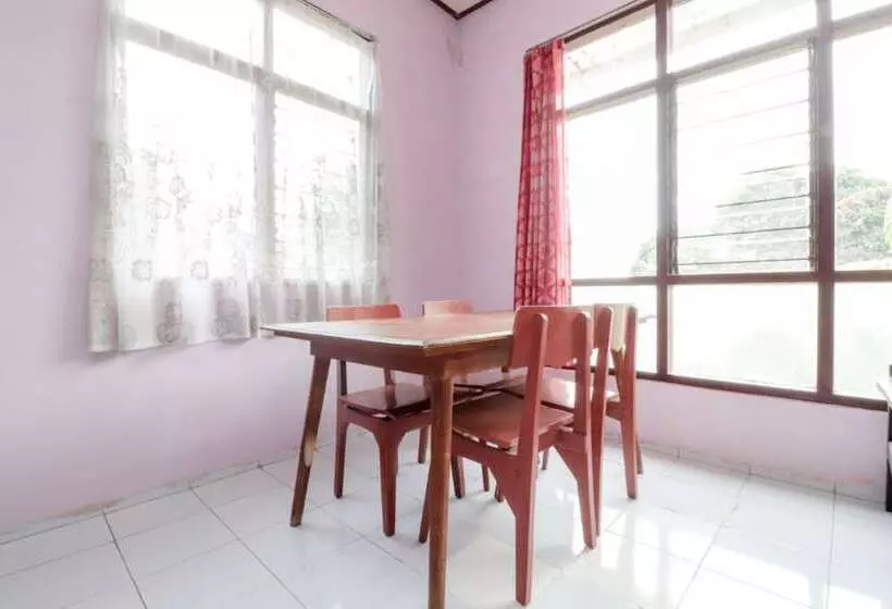 هتل Penginapan Sedyo Rahayu