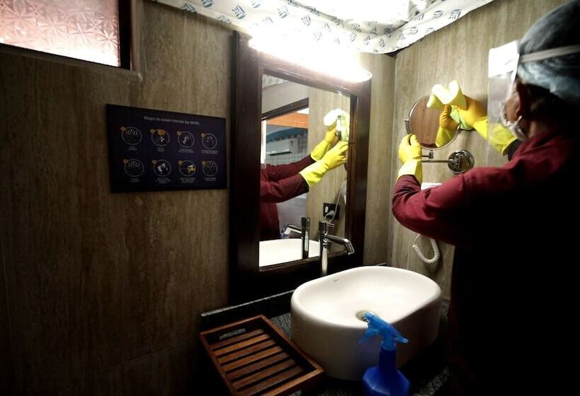 Hotell Statue Of Unity Tent City