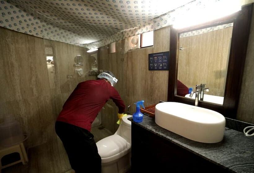 Hotell Statue Of Unity Tent City