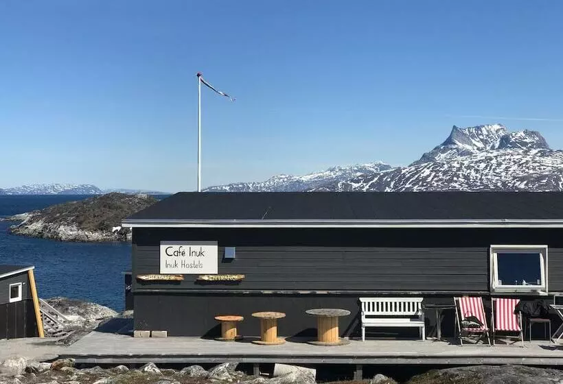 Inuk Hostels