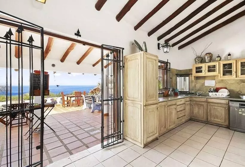 Oceanview B&b Curacao