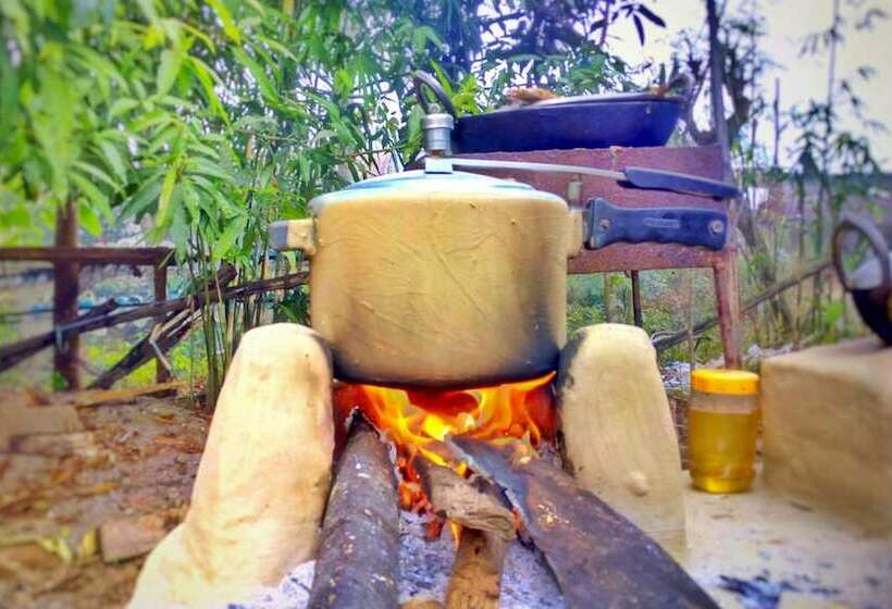 پانسیون Barauli Paradise Resort