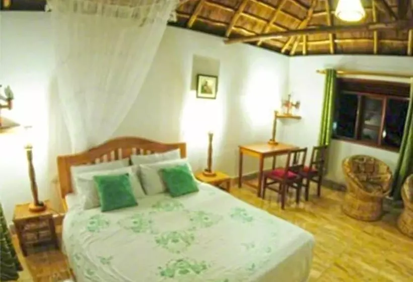 پانسیون Kitojo Guest Cottages