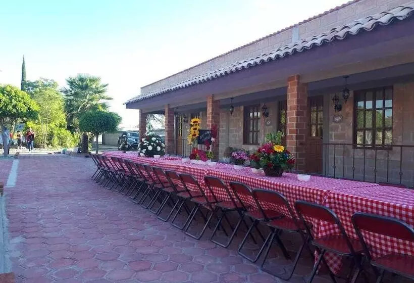 ペンション Posada Rancho Los Laureles