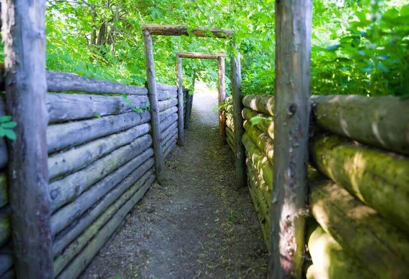 Saka Cliff Hotel & Spa