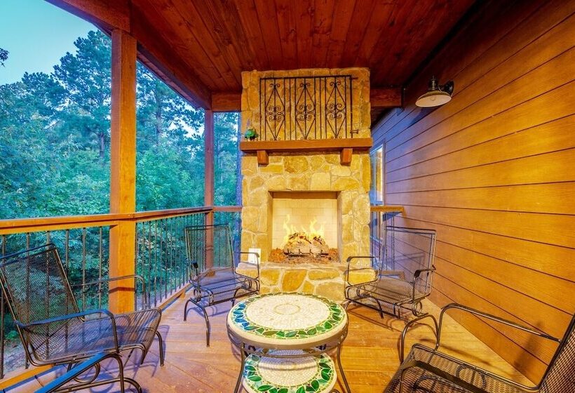 Stained Glass Hill Includes Free Wifi, Parking Onsite, Private Hot Tub, And Bbq By Redawning