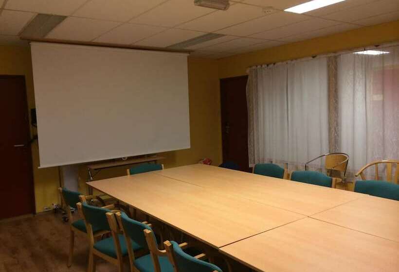 Vormsund Golf Hotell Bed & Breakfast