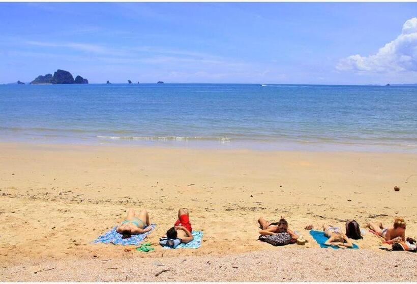 فندق صغير Hometel