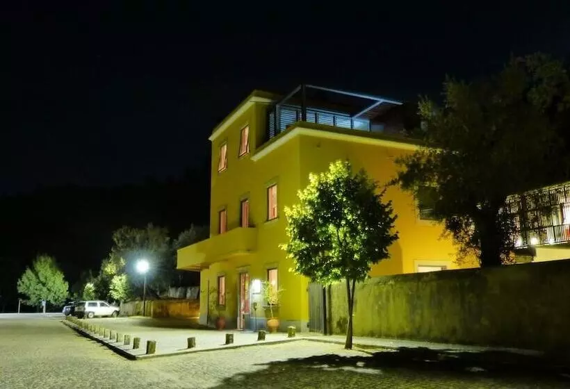 مبيت وإفطار Alamal River Club