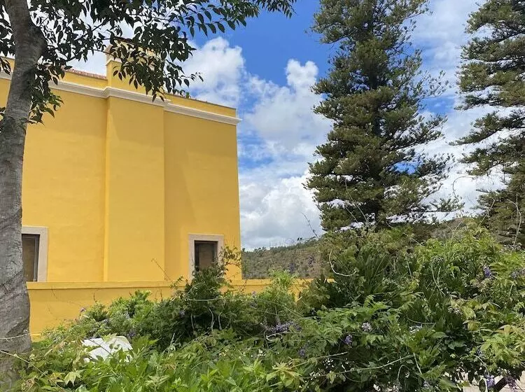 مبيت وإفطار Alamal River Club