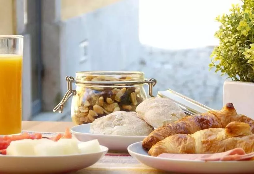 مبيت وإفطار Alamal River Club