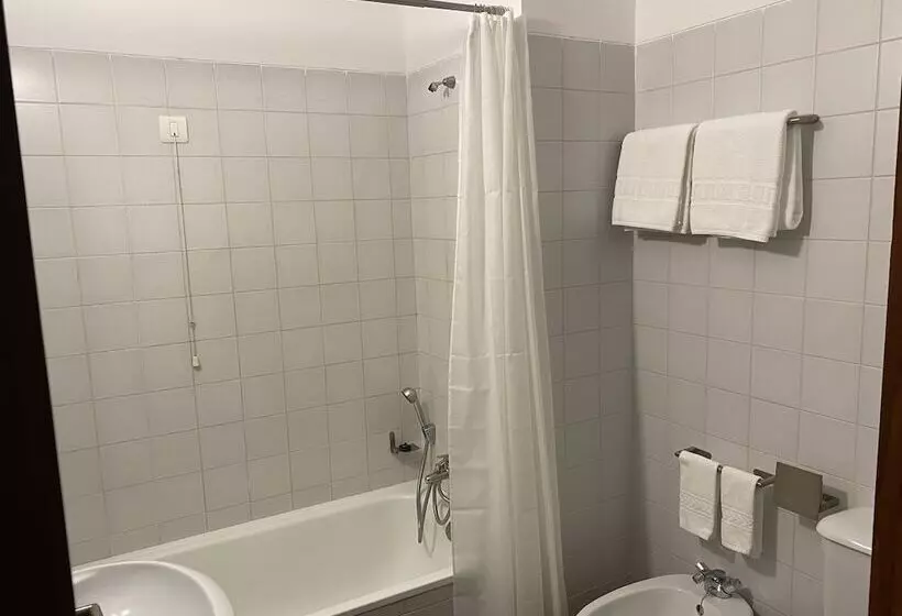 مبيت وإفطار Alamal River Club