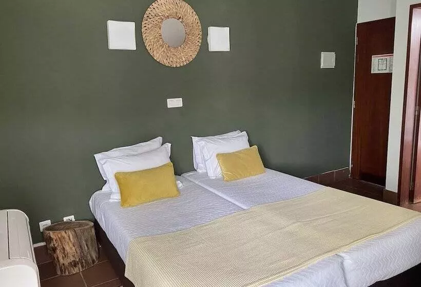 مبيت وإفطار Alamal River Club