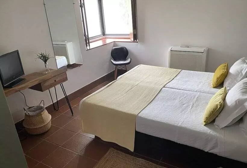 مبيت وإفطار Alamal River Club