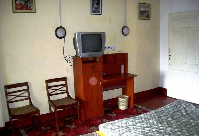 مبيت وإفطار Old English Colonial Bungalow