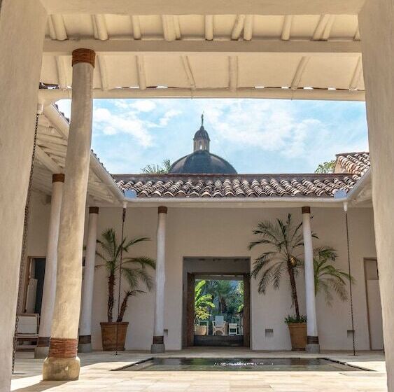 Casa Oniri Hotel Boutique