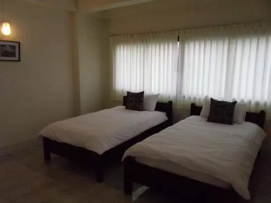 Hotelli Albatross Guesthouse @ Thungwualaen Beach