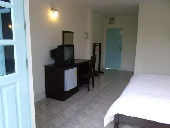 Hotelli Albatross Guesthouse @ Thungwualaen Beach