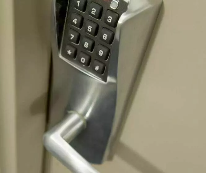 B&b Hotel Paris Romainville Noisy Le Sec