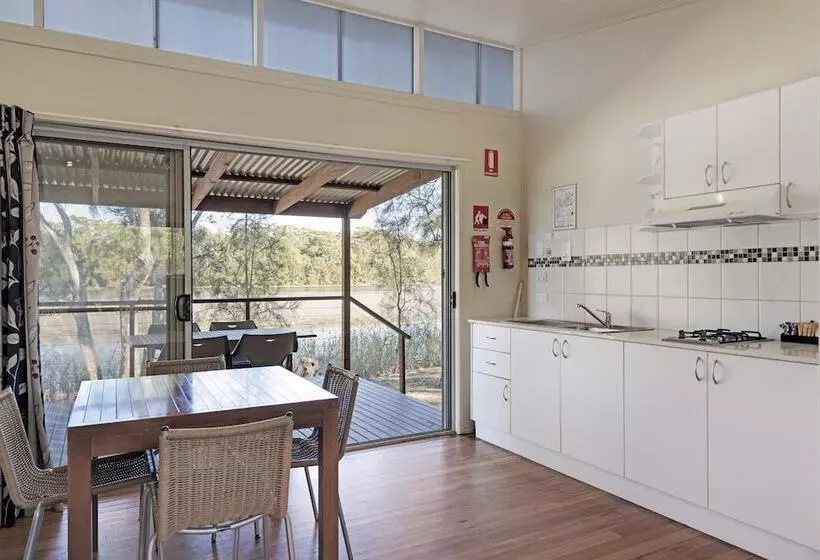 Отель Discovery Parks   Gerroa