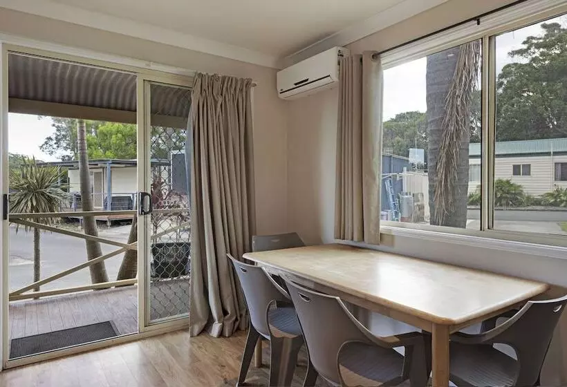 Отель Discovery Parks   Gerroa