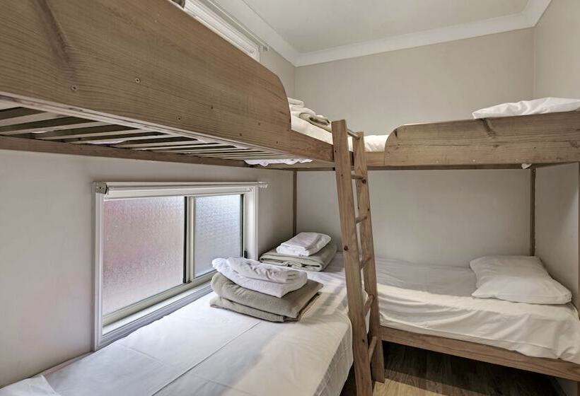 Отель Discovery Parks Gerroa