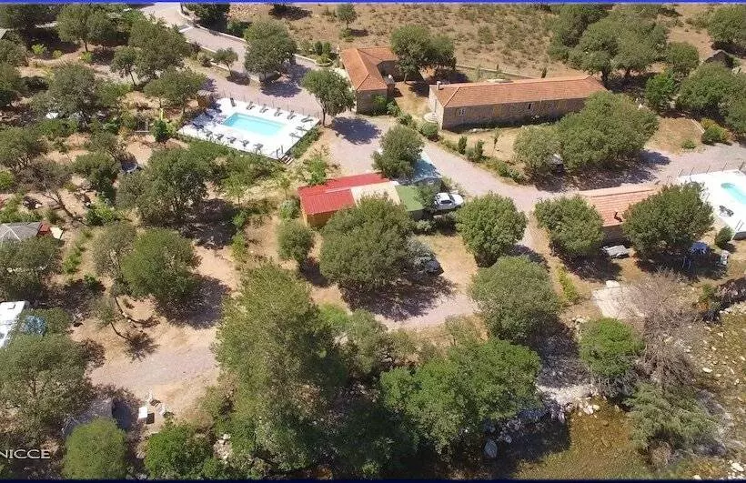 Отель E Canicce