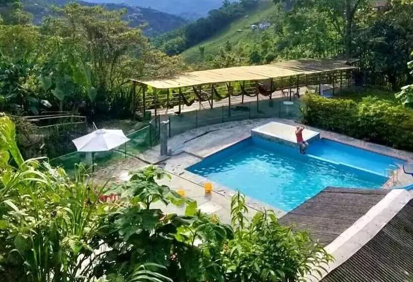 هتل Eco Lodge La Juanita