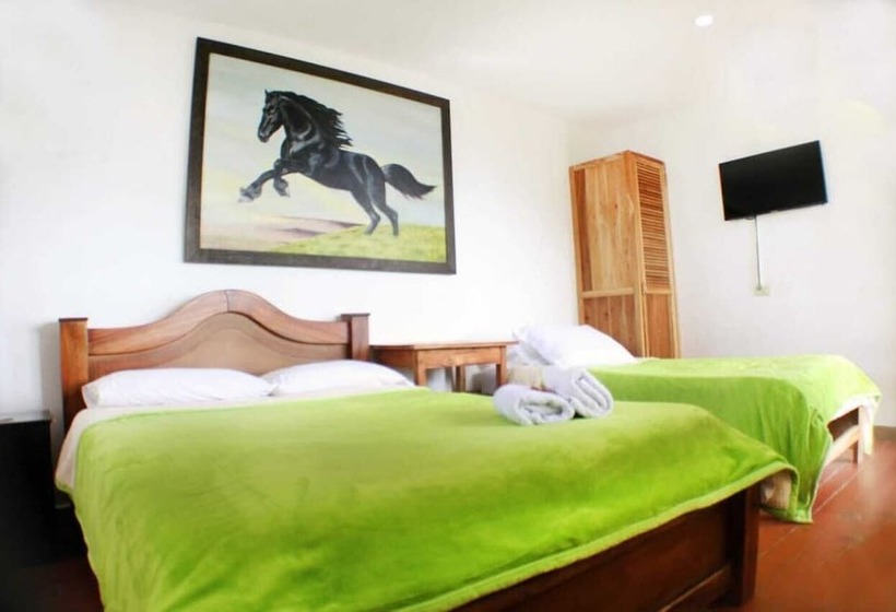 בית מלון כפרי Eco Lodge La Juanita