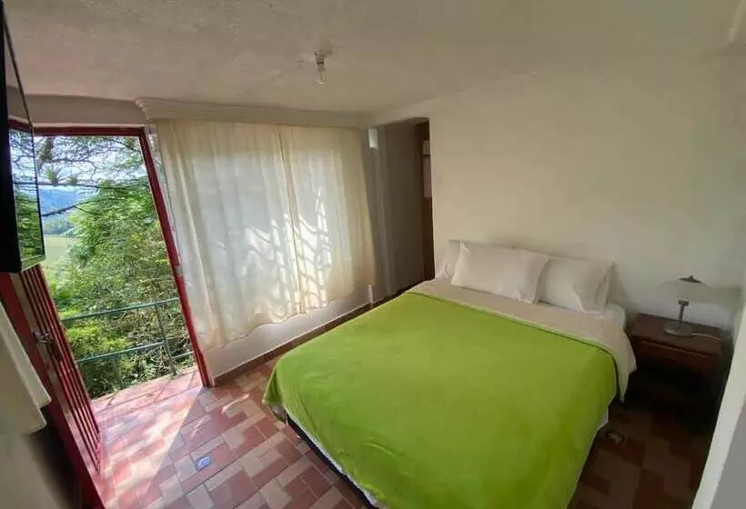 هتل Eco Lodge La Juanita