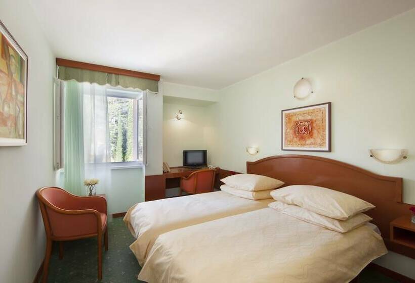 Отель Health Resort & Spa Istarske Toplice Mirna