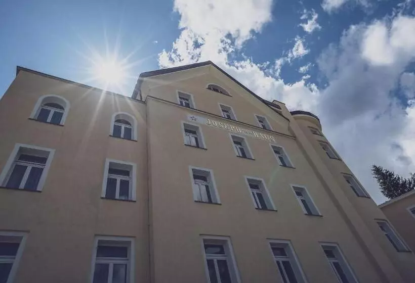 Joseph S House By Mountain Hotels