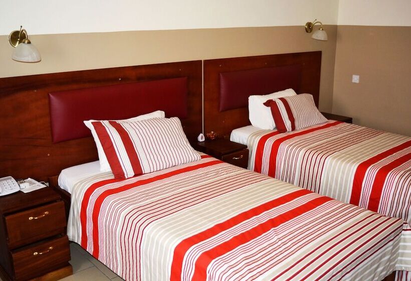 Отель Kunta Kinte