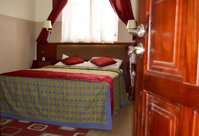 Отель Kunta Kinte