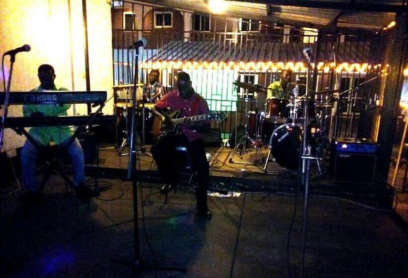 Отель Kunta Kinte