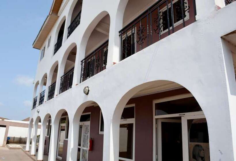 Отель Kunta Kinte