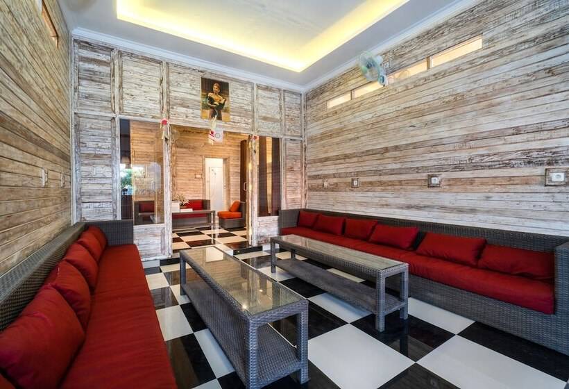 Szálloda Nyuh Gading Home Stay