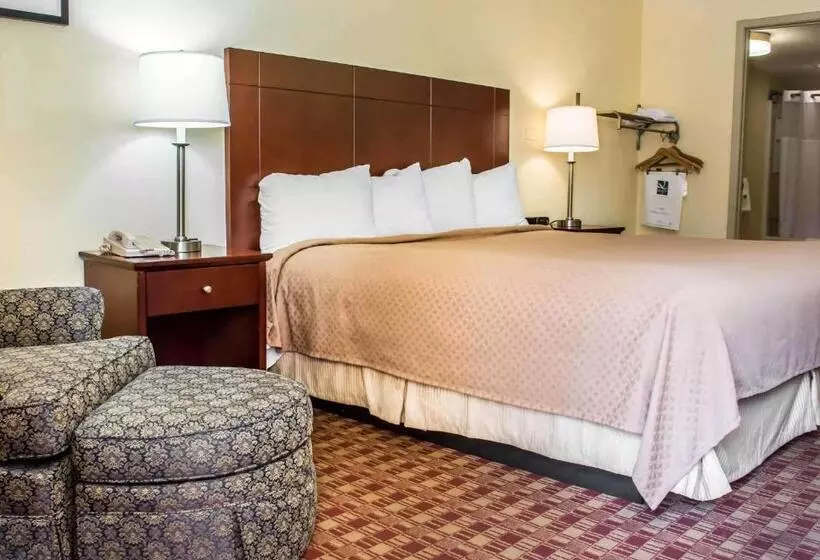 هتل Quality Inn