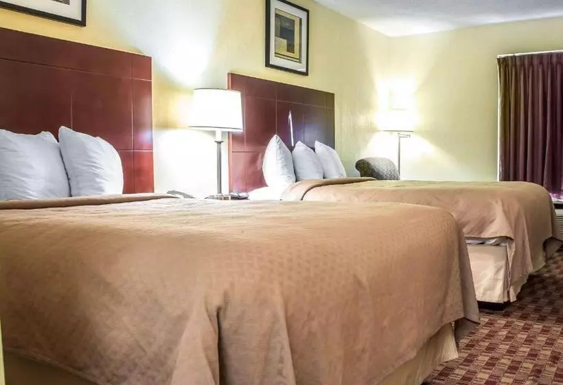هتل Quality Inn