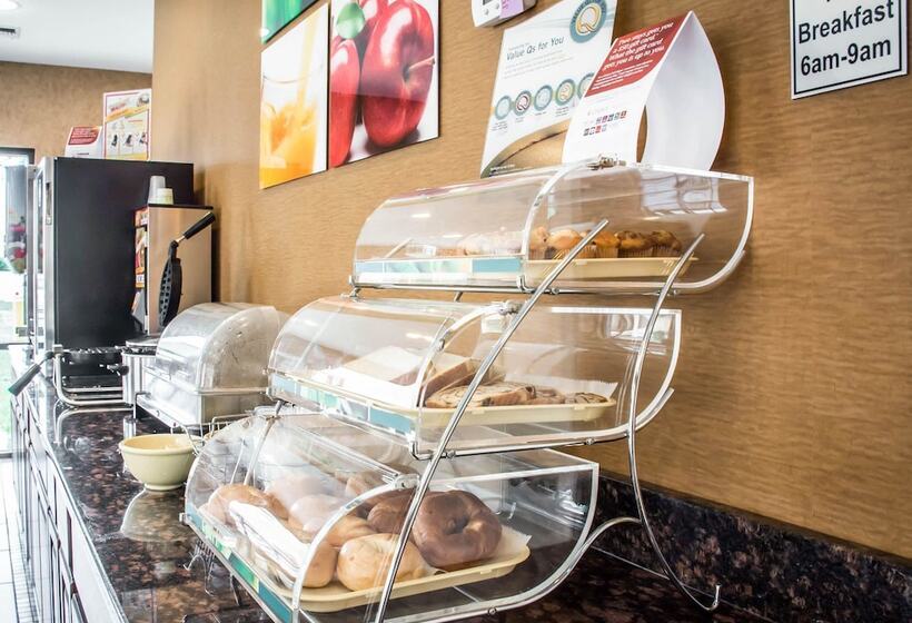 فندق Quality Inn