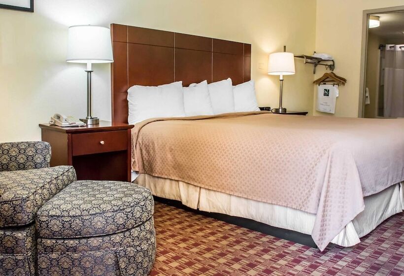 فندق Quality Inn