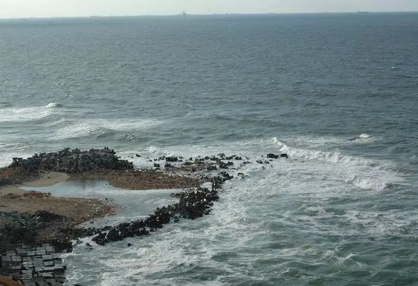 Royal Crown Hotel عائلات فقط