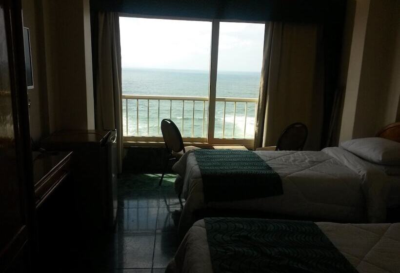 Royal Crown Hotel عائلات فقط