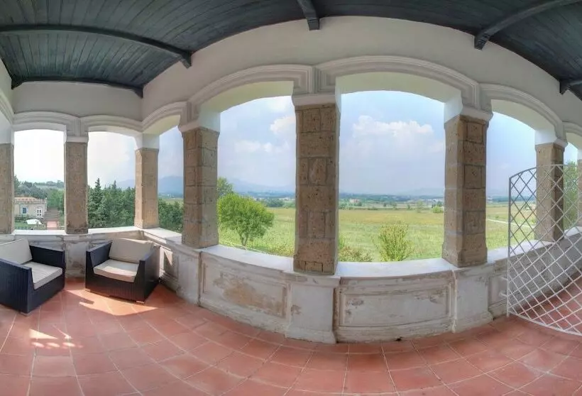 هتل Tenuta Torre Gaia