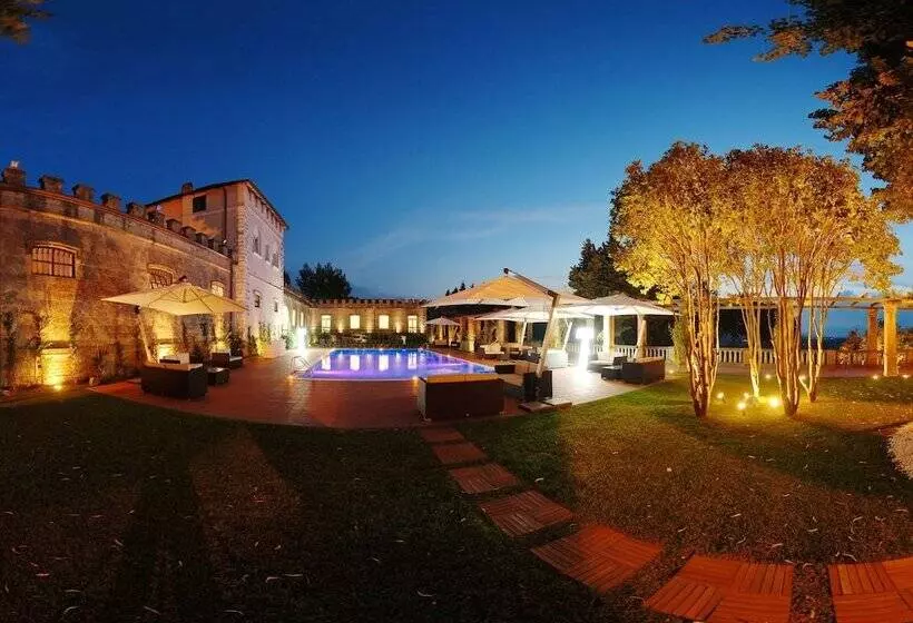 هتل Tenuta Torre Gaia